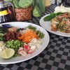 ข้าวยำสมุนไพรแม่สุณีย์ 