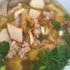 เกี๊ยวน้ำหมูธรรมดาชามเดียวอิ่ม...น้ำซุปอร่อยแล้วไม่ต้องปรุง  เกี๊ยวได้เยอะ เครื่