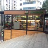 ร้านบนบันได แปลกดี