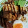 ข้าวหมูกรอบๆๆๆไข่ยางมะตูม ข้าวหมูกรอบๆๆๆไข่ยางมะตูม