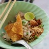 ร้านก๋วยเตี๋ยวต้นไทร