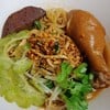 ก๋วยเตี๋ยวไก่ตุ๋นต้มยำ