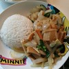 หมูยอผัดหอมใหญ่โหระพา หมูยอผัดหอมใหญ่โหระพา