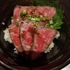 เนื้อดิบแบบแล่บางราดซอสโชยุ อร่อยไม่คาวเลย