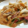 ปลาหมึกสดผัดไข่แดง ปลาหมึกสดผัดไข่แดง