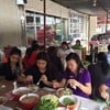 ล้นร้านเลย. ต้องมีบริการส่งถึงที่แล้วล่ะ