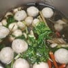 ต้มยำลูกชิ้นหมูน้ำใส