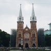 Notre-Dame Cathedral Basilica of Saigon กำลังก่อสร้างพอดี