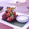 ไก่ทอดกับซอสอะไรซักอย่าง