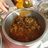 ไก่บ้านเนื้อหนึบกับพริกแกงแบบเหนือ