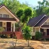 บ้านพักเป็นหลังพอจอดรถได้