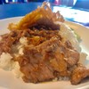 ขาประจำร้านนี้กับเมนูหมูกระเทียมไข่ดาว หอมกระเทียมและซอสปรุงรส