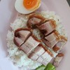 ข้าวหมูกรอบธรรมดา 50 พิเศษ 65 บาท