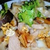 ก๋วยเตี๋ยวหลอดน่องไก่หมูสามชั้นเต้าหู้เห็ดหอม