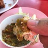 ไก่ทอดข้าวเนียวจิ้มด้วยน้ำพริกหนุ่ม