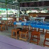 ร้านน่านั่งไม่แออัด ดูสะอาด