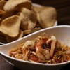 ยำหัวปลี ข้าวเกรียบกุ้ง 150 ยำหัวปลี ข้าวเกรียบกุ้ง 150