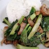 หมูกรอบผัดคะน้า หมูกรอบผัดคะน้า