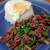 กะเพราะเนื้อ+ไข่ดาว กะเพราะเนื้อ+ไข่ดาว