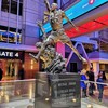 Michael Jordan Statue