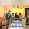 ถ่ายรูปกับเจ้าของร้าน