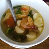 น้ำซุปรสชาติกลมกล่อมไม่เค็มเกิน ตัวไข่ทอดมาดีไม่อมน้ำมัน