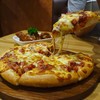 Pizza -เบคอนไส้กรอก