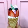 สั่งไอกรีมเลือก Topping เองก็ได้จ้า