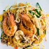 ผัดไททะเลจานโตๆรสชาติอร่อยกลมกล่อมสูตรต้นตำหรับเฉพาะของร้านเรา