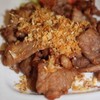 หมูทอดกระเทียม หมูทอดกระเทียม