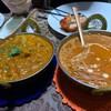 ซ้าย-แกงกะหรี่ไก่ Chicken Masala (อร่อยจุง) / ขวา-แกงถั่ว Daal Makhani 