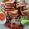 ข้าวหมูแดงหมูกรอบไข่ยางมะตูม ข้าวหมูแดงหมูกรอบไข่ยางมะตูม