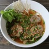 ก๋วยเตี๋ยวต้มยำน้ำใสมะนาวหมูเด้ง