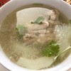 ข้าวหมูแดงสีมรกต Soi Su Korn 1