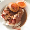 ข้าวหมูแดงสีมรกต Soi Su Korn 1