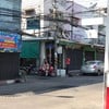 อยู่เยื้องร้านขนมจีบวรวิทย์