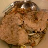 เส้นใหญ่ต้มยำแห้งหมูล้วนพิเศษ