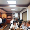 คนเต็มร้าน