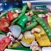 Stir fried vegetables with cashews 