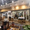 มีโซนด้านใน(แอร์เย็นสบาย)-นอกร้าน(ลมธรรมชาติเย็นในช่วงอากาศหนาว)
