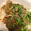 ข้าวแห้งหมูรวมไม่ใส่กระเทียมเจียว
