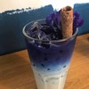 Iced butterfly pea latte 120 บาท