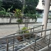 มีที่จอดรถได้ประมาณ 10-15คัน รถเข็นมาร้านนี้ได้นะ