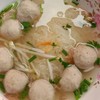 เส้นเล็กน้ำลูกชิ้นหมู
