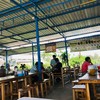 บรรยากาศของร้าน ก๋วยเตี๋ยวเรืออยุธยา.