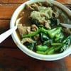 ราดหน้าหมูเส้นใหญ่