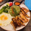 ข้าวผัดเพสโต้หมูย่าง หมูฉ่ำมาก หอมม