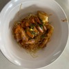 บะหมี่เเห้ง หมูกรอบ