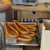 Churros ที่นี่จะพับครึ่ง ไม่ได้ทำเป็นแท่งยาวๆ