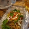 อร่อยมาก ยำมีให้เลือกทั้งใส่ปลาร้าและไม่ใส่ปลาร้า แซวม่อนสด 